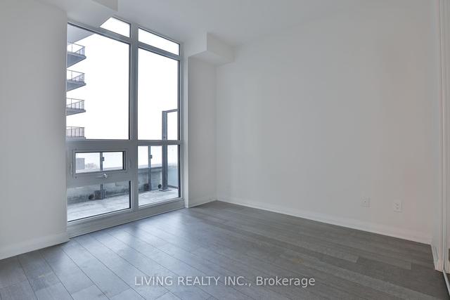 702 - 59 Annie Craig Dr, Condo with 2 bedrooms, 2 bathrooms and 1 parking in Toronto ON | Image 9