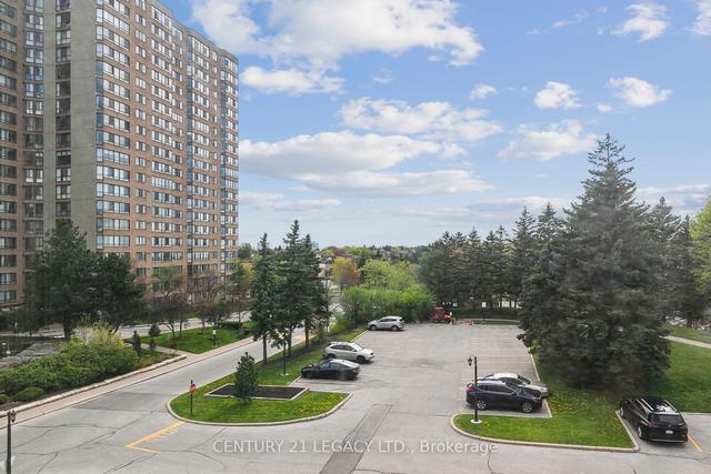 439 - 25 Bamburgh Cir, Condo with 3 bedrooms, 2 bathrooms and 2 parking in Toronto ON | Image 17