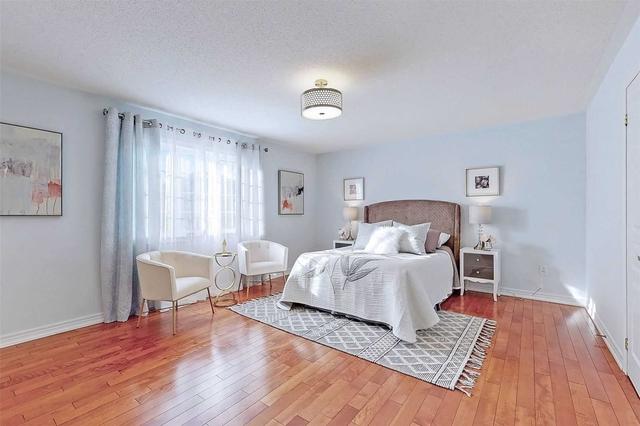 38 Glaceport Cres, House detached with 3 bedrooms, 4 bathrooms and 6 parking in Markham ON | Image 16