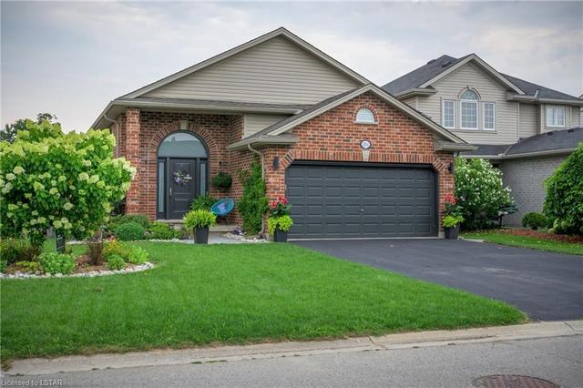 1004 Hanson Crescent, House detached with 4 bedrooms, 2 bathrooms and 6 parking in London ON | Image 2