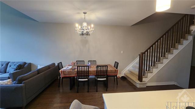 470 Markdale Terr, Townhouse with 3 bedrooms, 3 bathrooms and 2 parking in Ottawa ON | Image 11