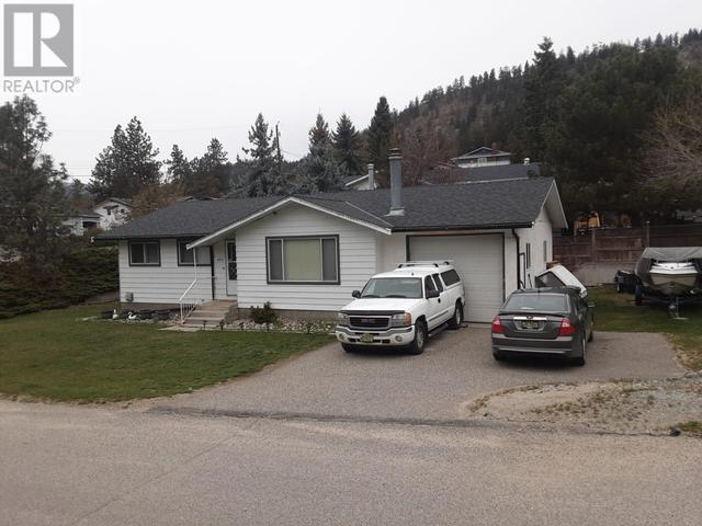 5911 Ehlers Rd, House detached with 4 bedrooms, 2 bathrooms and 6 parking in Peachland BC | Image 1