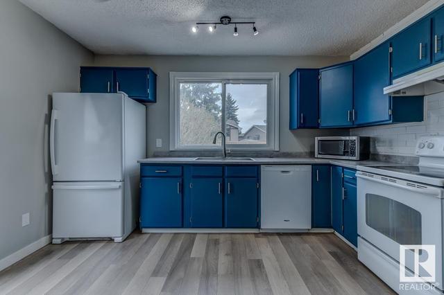 5615 39 Ave Nw, House detached with 4 bedrooms, 2 bathrooms and null parking in Edmonton AB | Image 13