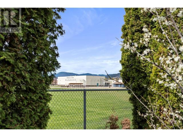 5616 South Vernon Bay, House detached with 4 bedrooms, 1 bathrooms and 4 parking in Vernon BC | Image 27
