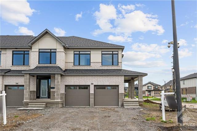 108 Big Dipper St, Townhouse with 4 bedrooms, 3 bathrooms and 4 parking in Ottawa ON | Image 1