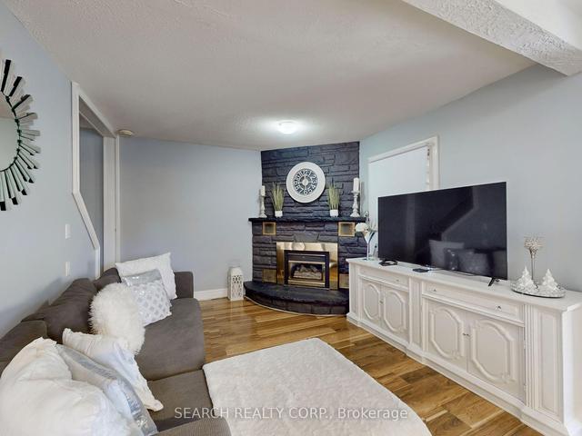 5 Colfax St, House detached with 3 bedrooms, 3 bathrooms and 4 parking in Toronto ON | Image 34
