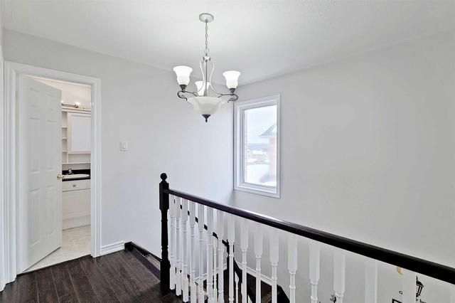164 Cunningham Dr, House detached with 3 bedrooms, 3 bathrooms and 4 parking in Barrie ON | Image 14