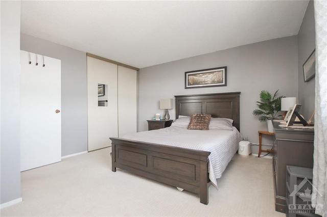 909 - 110 Forward Ave, Condo with 2 bedrooms, 1 bathrooms and 1 parking in Ottawa ON | Image 12
