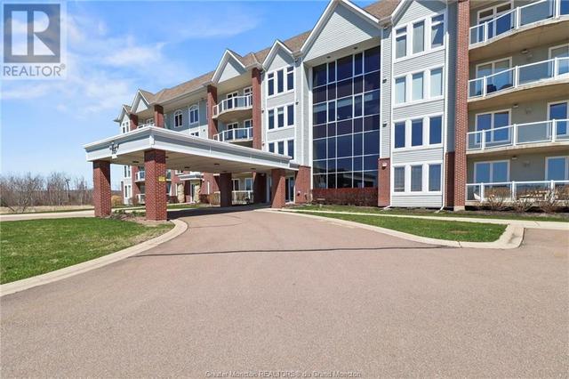 108 - 185 Royal Oaks Blvd, Condo with 2 bedrooms, 2 bathrooms and null parking in Moncton NB | Image 3
