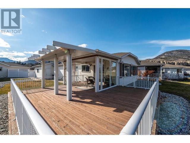 45 Kingfisher Drive, House detached with 2 bedrooms, 2 bathrooms and 1 parking in Penticton 1 BC | Image 3