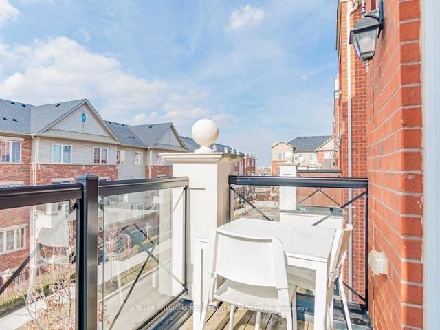 11 - 39 Hays Blvd, Townhouse with 2 bedrooms, 2 bathrooms and 2 parking in Oakville ON | Image 18