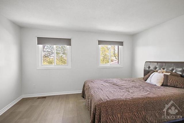 98 Fowler St S, House detached with 4 bedrooms, 3 bathrooms and 4 parking in Ottawa ON | Image 17