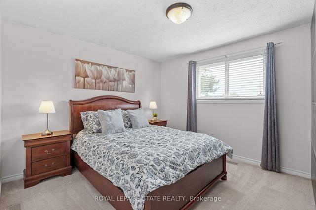 2350 Malcolm Cres, House detached with 3 bedrooms, 2 bathrooms and 3 parking in Burlington ON | Image 9