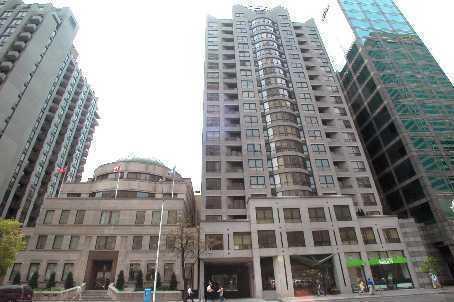 UPH-05 - 55 Bloor St W, Condo with 2 bedrooms, 2 bathrooms and 1 parking in Toronto ON | Image 1