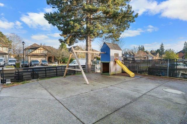 7275 145a St, House detached with 10 bedrooms, 9 bathrooms and 2 parking in Surrey BC | Image 39