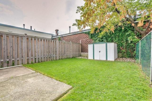 10 Lloyd St, House detached with 3 bedrooms, 2 bathrooms and 2 parking in Hamilton ON | Image 8