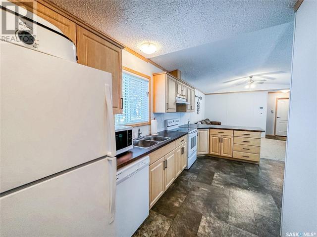 2 Obenauer Drive, House detached with 2 bedrooms, 2 bathrooms and null parking in Melville Beach SK | Image 8