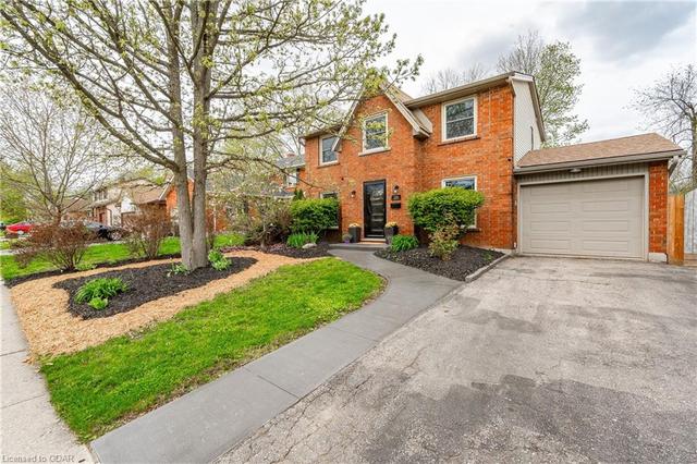 251 West Acres Dr, House detached with 3 bedrooms, 1 bathrooms and 5 parking in Guelph ON | Image 23