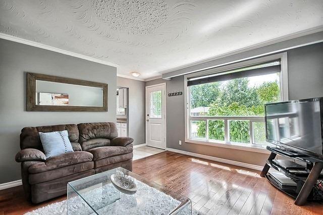 77 Kulpin Ave, House detached with 3 bedrooms, 2 bathrooms and 5 parking in Bradford West Gwillimbury ON | Image 6