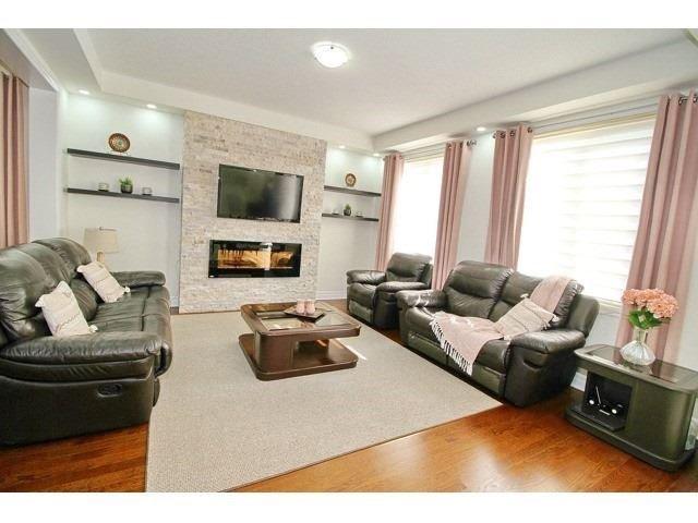 1248 Leger Way, House detached with 4 bedrooms, 4 bathrooms and 4 parking in Milton ON | Image 11
