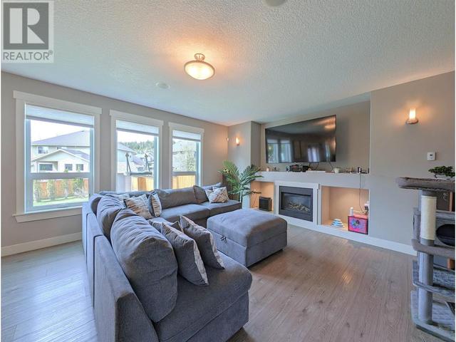 2619 Maurice Dr, House detached with 6 bedrooms, 4 bathrooms and null parking in Prince George BC | Image 4