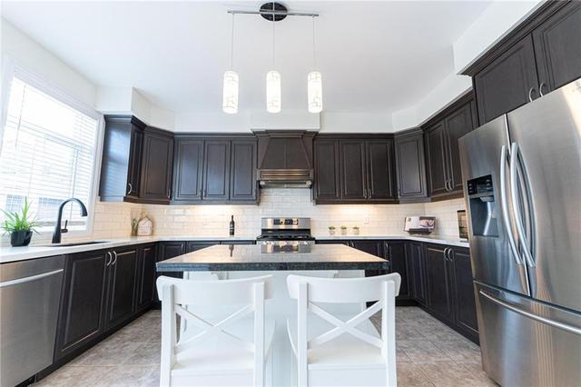 132 Bellroyal Cres, House detached with 6 bedrooms, 3 bathrooms and 2 parking in Hamilton ON | Image 12