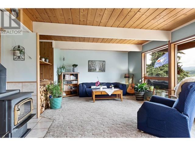 6721 Buchanan Road, House detached with 3 bedrooms, 3 bathrooms and 8 parking in Coldstream BC | Image 8