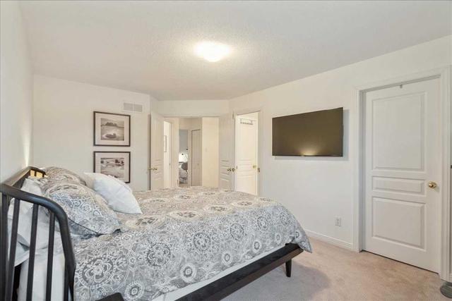 6 Cambray Lane, House attached with 3 bedrooms, 2 bathrooms and 3 parking in Ottawa ON | Image 6