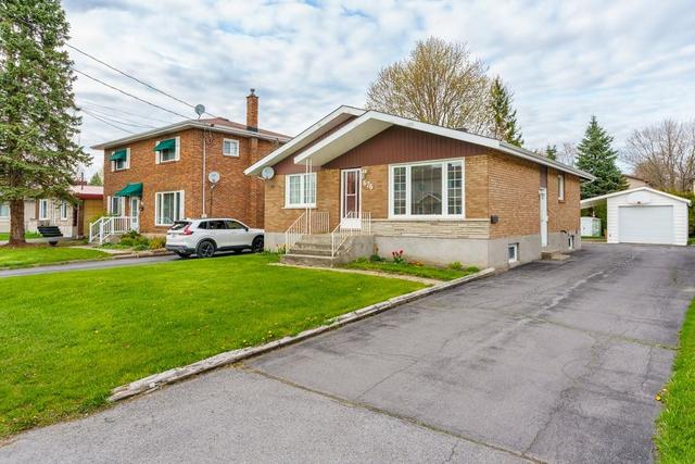 676 St Felix St, House detached with 4 bedrooms, 2 bathrooms and 8 parking in Cornwall ON | Image 3