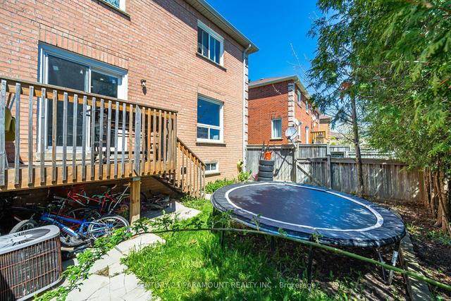 67 Millstone Dr, Townhouse with 3 bedrooms, 3 bathrooms and 2 parking in Brampton ON | Image 31