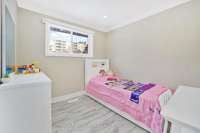 37 Idlewood Ave, House detached with 3 bedrooms, 2 bathrooms and 5 parking in Hamilton ON | Image 8