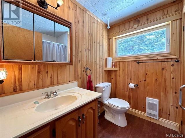 5502 Rue Centrale, House detached with 2 bedrooms, 2 bathrooms and null parking in Lac Baker NB | Image 11
