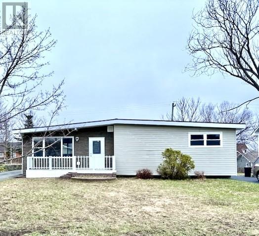 28 Earhart St, House detached with 3 bedrooms, 2 bathrooms and null parking in Gander NL | Image 3