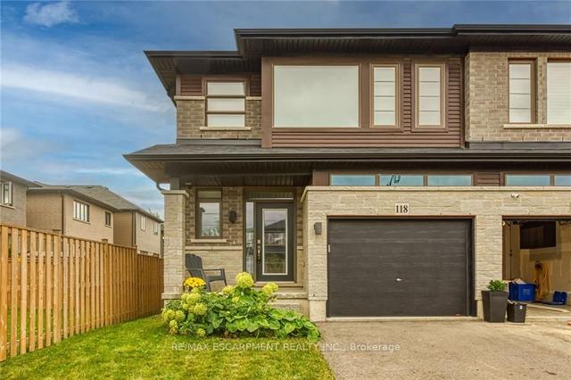 118 Columbus Gate, House attached with 3 bedrooms, 3 bathrooms and 2 parking in Hamilton ON | Image 1