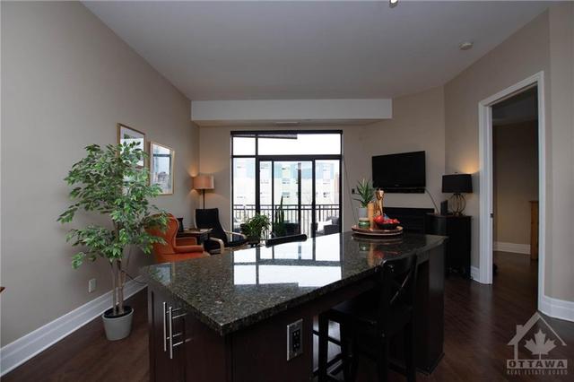 414 - 808 Bronson Ave, Condo with 2 bedrooms, 2 bathrooms and 1 parking in Ottawa ON | Image 9