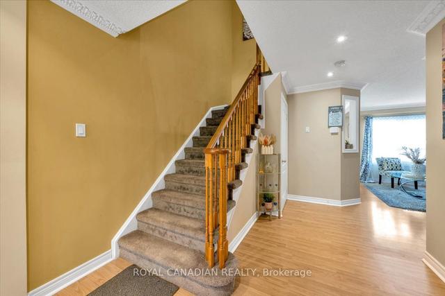47 Smales Dr, House attached with 3 bedrooms, 3 bathrooms and 3 parking in Ajax ON | Image 33