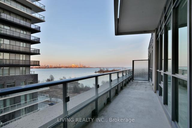 702 - 59 Annie Craig Dr, Condo with 2 bedrooms, 2 bathrooms and 1 parking in Toronto ON | Image 5