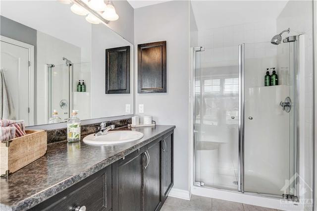 218 Espin Hts, Townhouse with 3 bedrooms, 3 bathrooms and 3 parking in Ottawa ON | Image 19