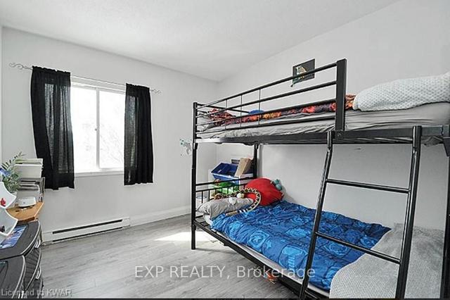 302 - 276 Eiwo Ct, Condo with 2 bedrooms, 1 bathrooms and 1 parking in Waterloo ON | Image 10