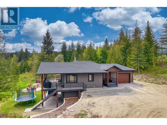 6600 Park Hill Rd Ne, House detached with 5 bedrooms, 3 bathrooms and 7 parking in Salmon Arm BC | Image 5