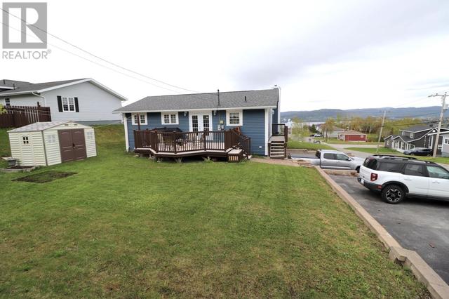 1 Tudor St, House detached with 4 bedrooms, 2 bathrooms and null parking in Corner Brook NL | Image 6