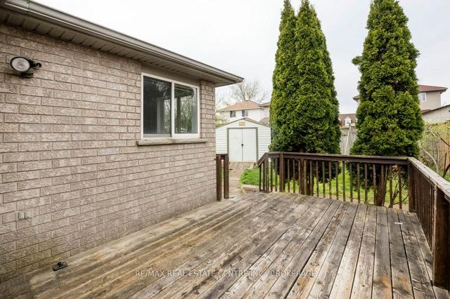 12 Whittaker Cres, House detached with 2 bedrooms, 2 bathrooms and 3 parking in Cambridge ON | Image 22