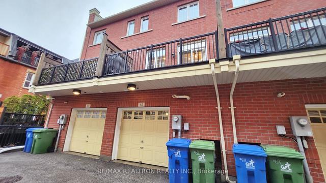 62 Raffeix Ln, Townhouse with 2 bedrooms, 3 bathrooms and 1 parking in Toronto ON | Image 30