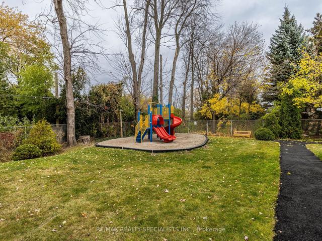 10 - 5475 Lakeshore Rd, Townhouse with 3 bedrooms, 3 bathrooms and 2 parking in Burlington ON | Image 28