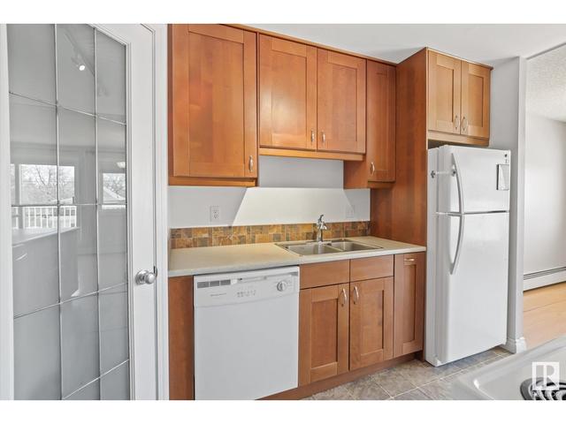 307 - 8125 110 St Nw, Condo with 2 bedrooms, 1 bathrooms and null parking in Edmonton AB | Image 14