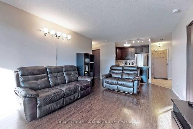 321 - 326 Major Mackenzie Dr E, Condo with 2 bedrooms, 2 bathrooms and 1 parking in Richmond Hill ON | Image 38