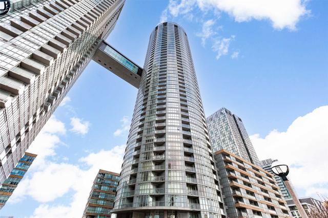 4110 - 21 Iceboat Terr, Condo with 1 bedrooms, 1 bathrooms and 0 parking in Toronto ON | Image 8