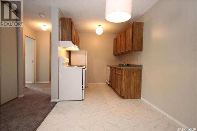 305 - 1808 Eaglesham Ave, Condo with 2 bedrooms, 1 bathrooms and null parking in Weyburn SK | Image 7