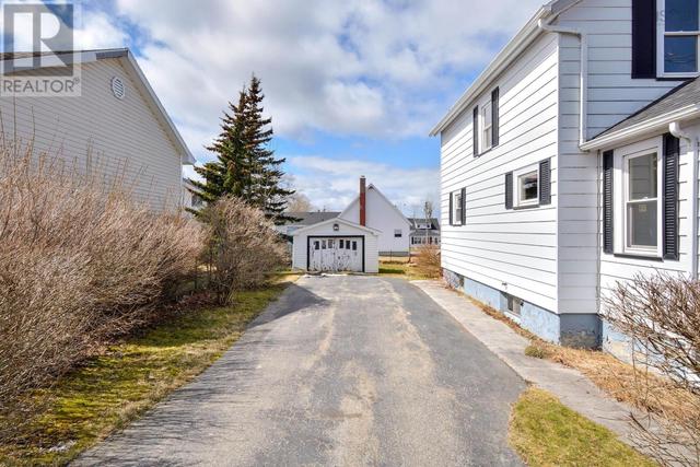 60 Ashby Rd, House detached with 3 bedrooms, 1 bathrooms and null parking in Cape Breton NS | Image 3