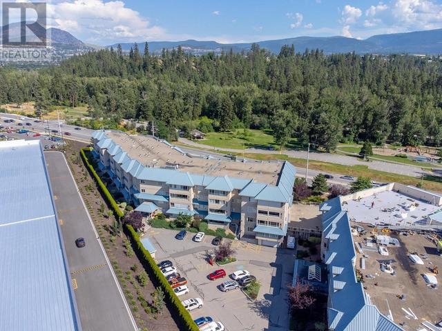 106 - 1961 Durnin Rd, Condo with 2 bedrooms, 2 bathrooms and 1 parking in Kelowna BC | Image 28